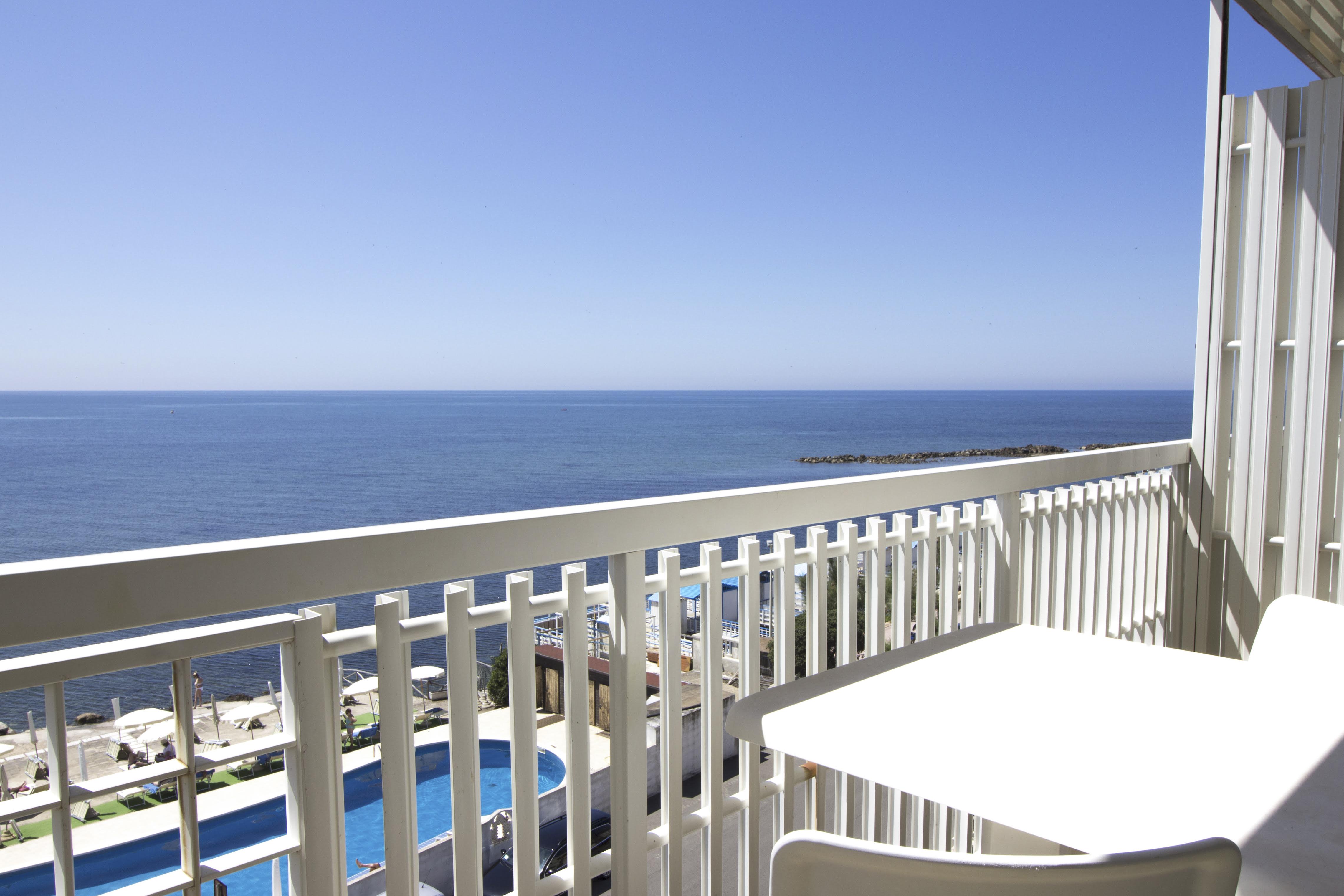 Hotel Cavalluccio Marino Santa Marinella Exterior photo