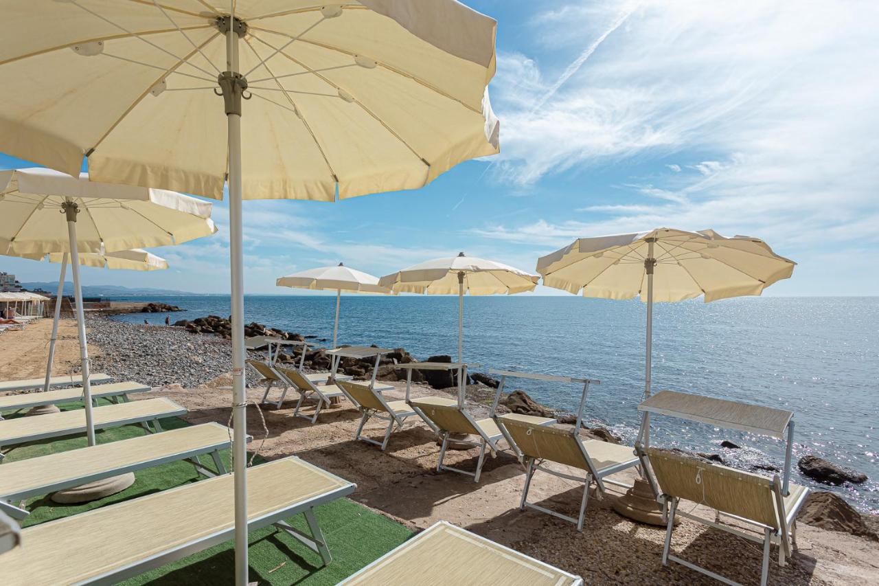 Hotel Cavalluccio Marino Santa Marinella Exterior photo